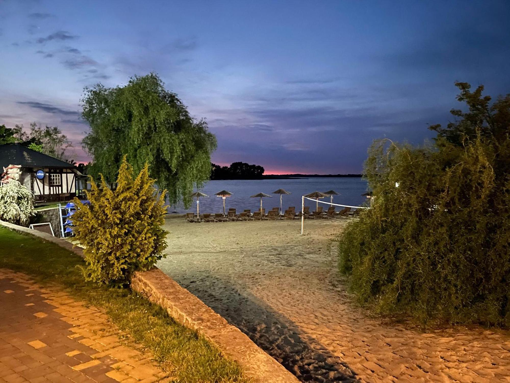 Mayak Resort Kam'yani Potoky Extérieur photo