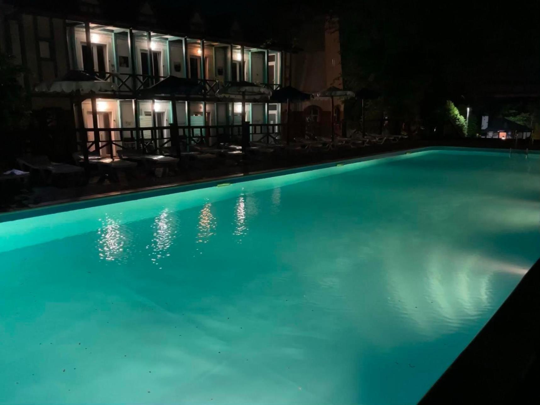 Mayak Resort Kam'yani Potoky Extérieur photo
